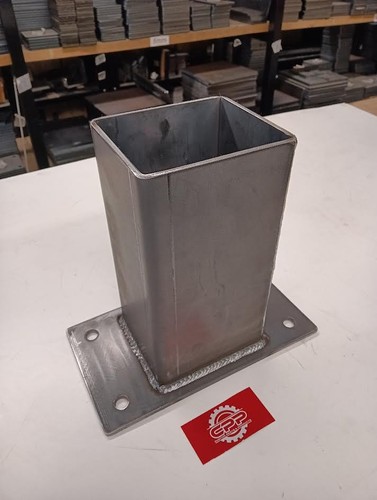 Post socket for concrete - post,